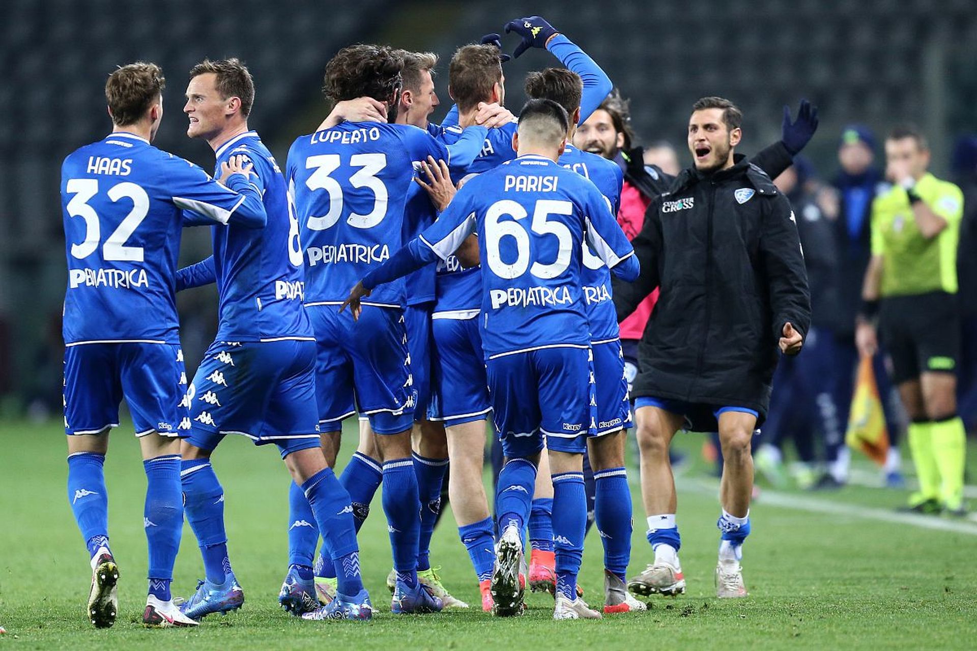 公鹿突然找 公鹿突然找