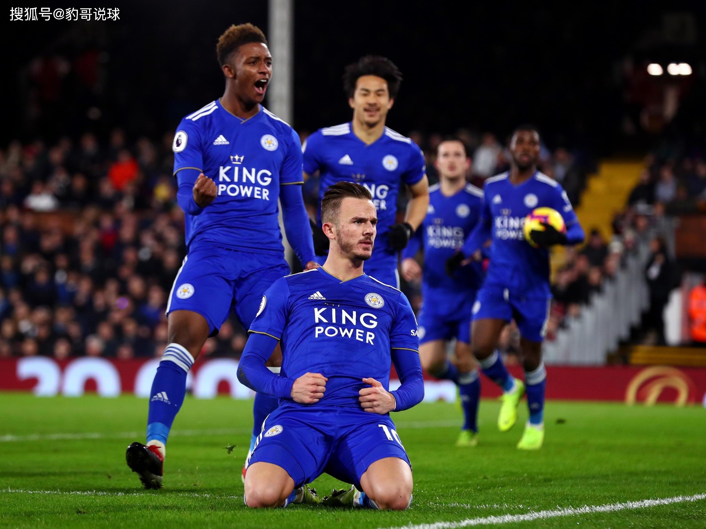 触到足球 触到足球